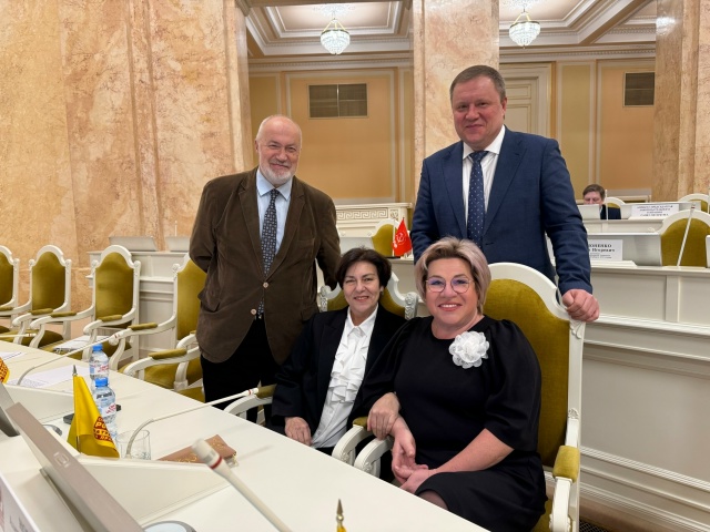 О сегодняшнем заседании ЗакСа